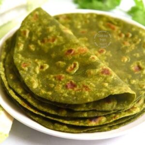 Palak Paratha (spinach paratha) - 5 Pcs (Pre Order before 9 pm for next day delivery)